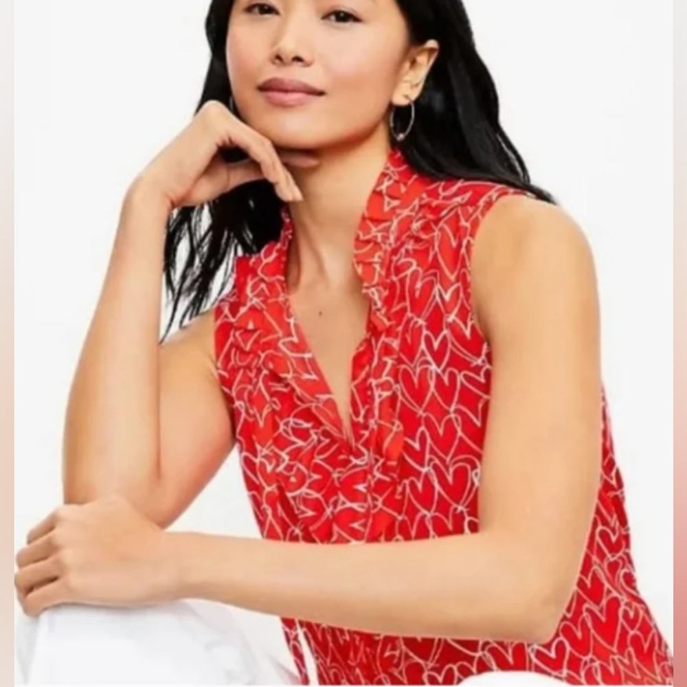 Ann Taylor LOFT Red Sleeveless Blouse Top Hearts Valentine's Day Medium Ruffle